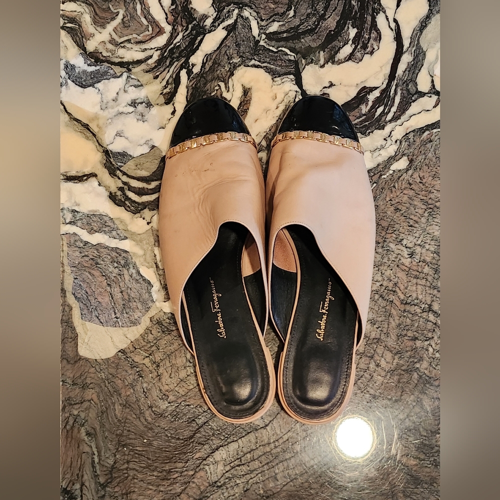 Leather Ferragamo Slippers